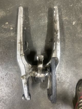 Basculante y Amortiguador Aprilia Pegaso