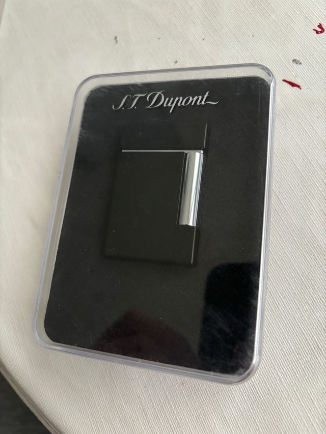 Accendino S.T. Dupont Nero e Argento