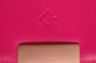 Bolso maletín fucsia elegante