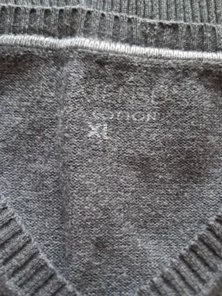 Maglione uomo grigio scollo a V