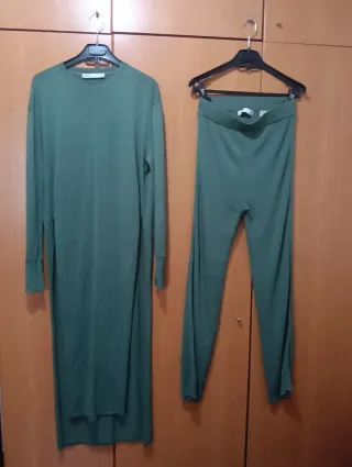 Conjunto Zara punto verde Talla M