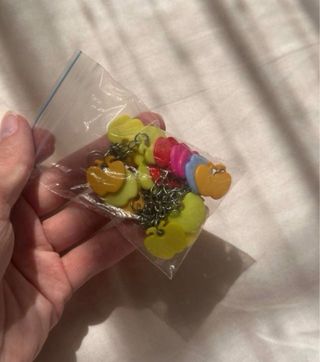 Collar, pulsera y pendientes manzana multicolor