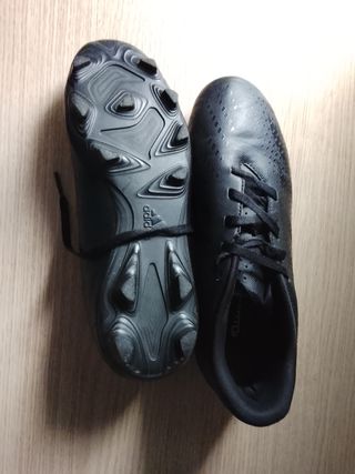 Zapatillas de fútbol para niño Adidas Predator