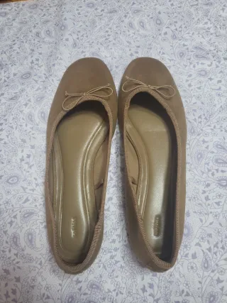 Bailarinas beige/marrón con lazo