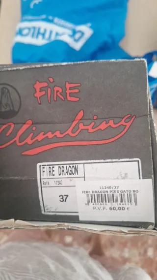 Pies de gato Fire Climbing