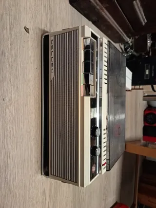 Registratore Geloso con microfono vintage