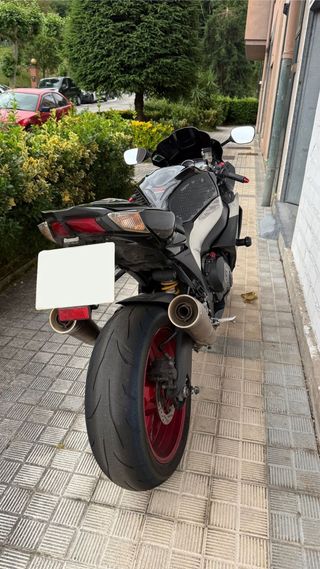 Suzuki GSXR 1000 Moto Deportiva
