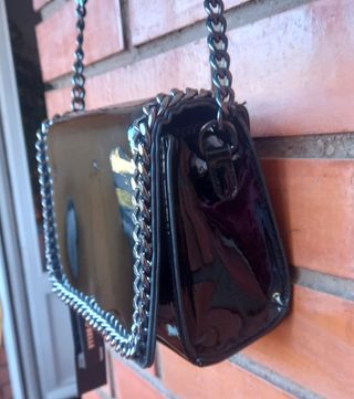 Bolso Negro GB Charol Cadena