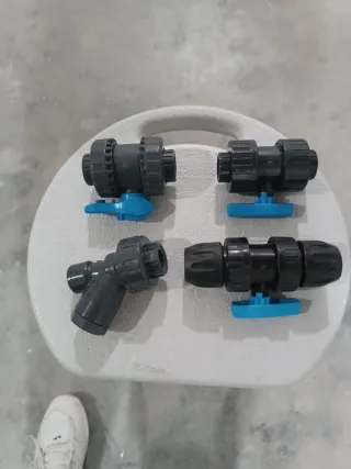 Lote Válvulas PVC y PE