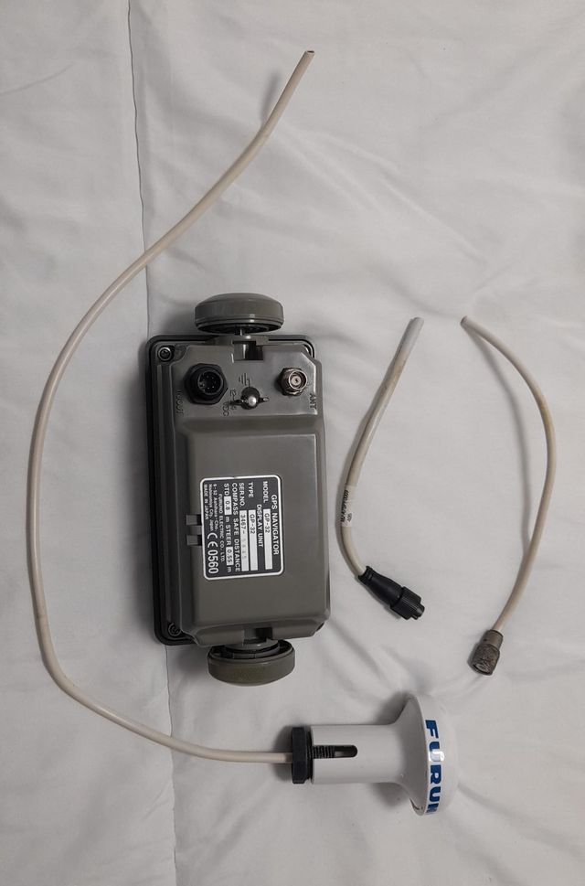 Furuno GPS/WAAS Navigator GP-32