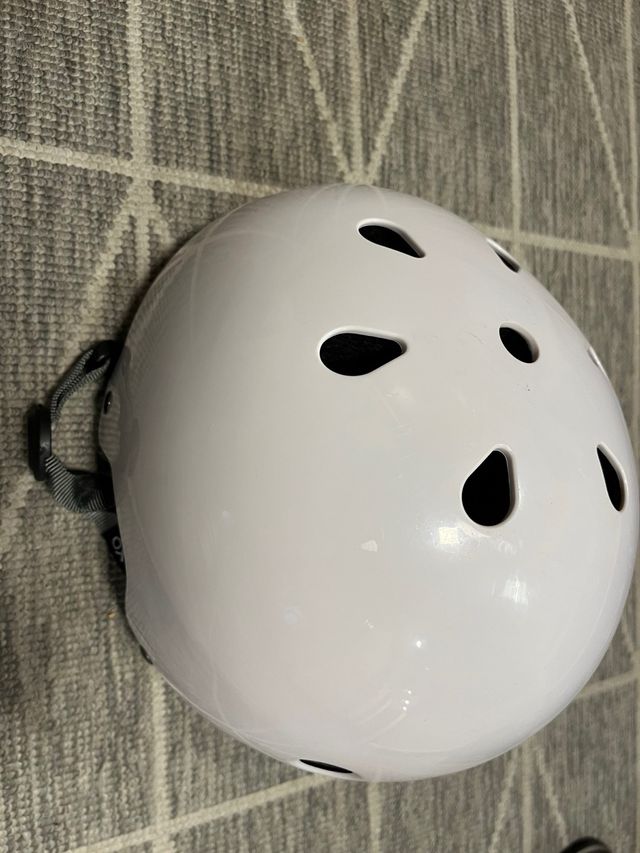 Casco blanco patines talla M