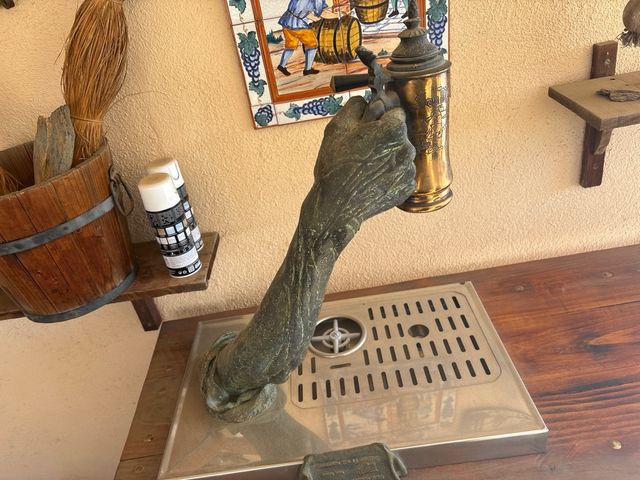 Cervecera Brindemos por la Amistad