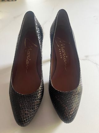 Zapatos de salón Marian piel serpiente