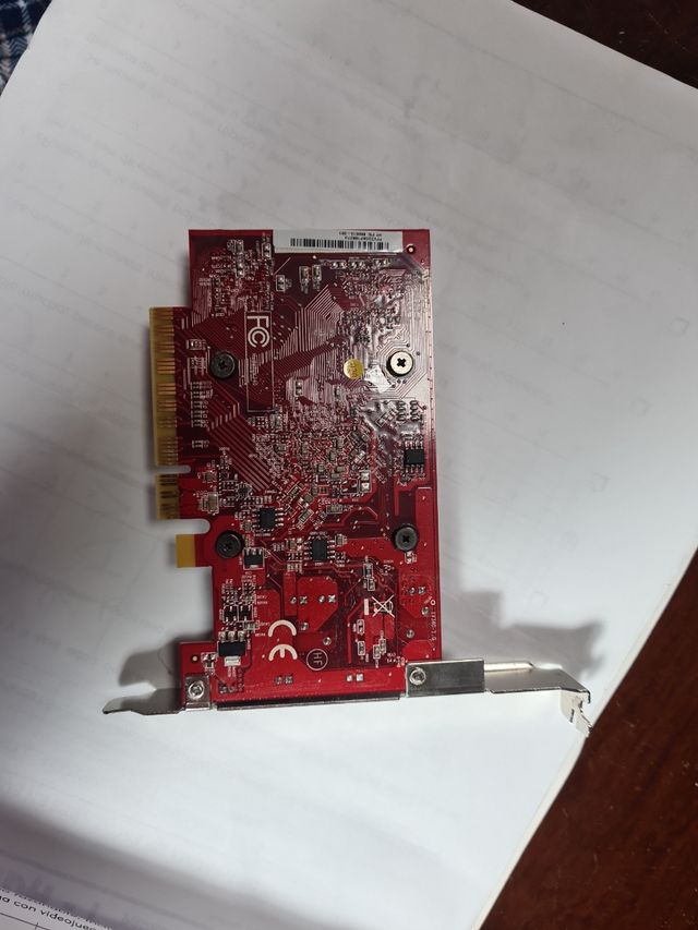 Tarjeta Gráfica AMD RADEON R5