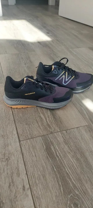 New Balance sin estrenar.