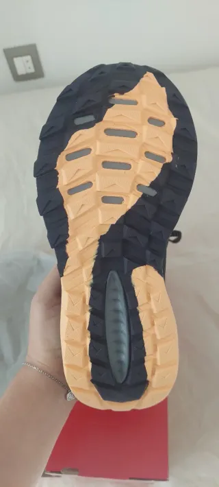 New Balance sin estrenar.