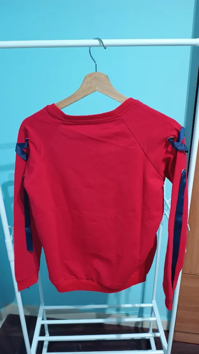 Sudadera Roja Bésame Mucho Mucho