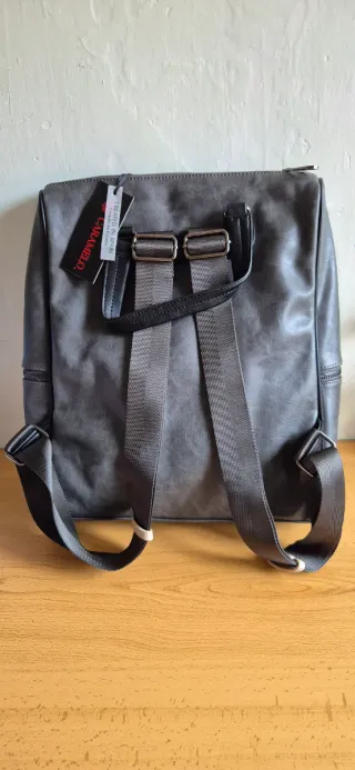 Mochila Caramelo Negra y Gris