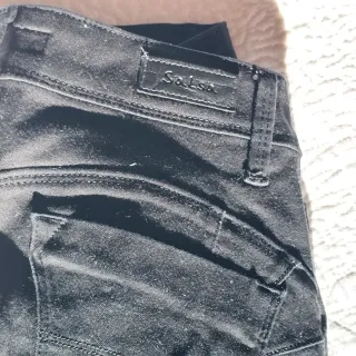 Pantalón negro Salsa