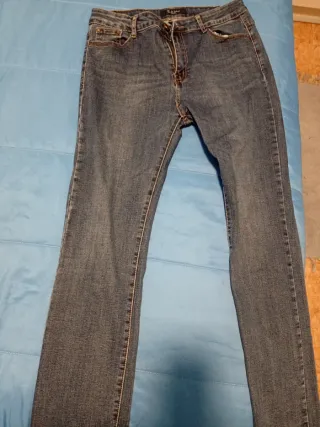 Pantalón vaquero mujer tela fina