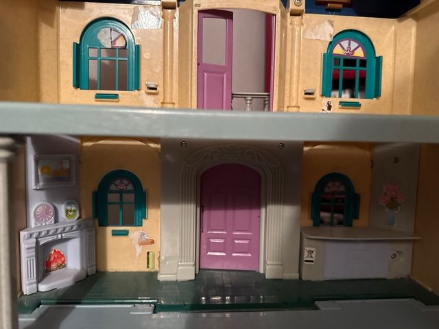 Casita de muñecas estilo victoriano