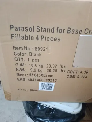 Base Sombrilla Rellenable con agua. Plástico negro