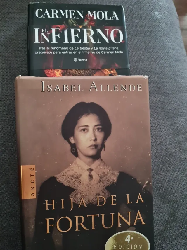 Libros Carmen Mola e Isabel Allende