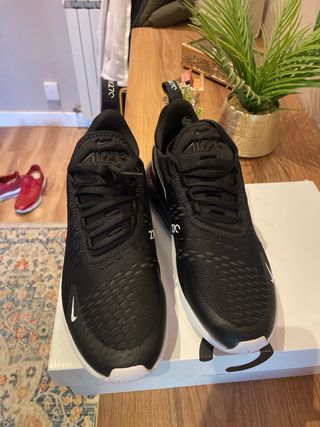 Nike Air Max 270 Talla 8 (EUR 41)