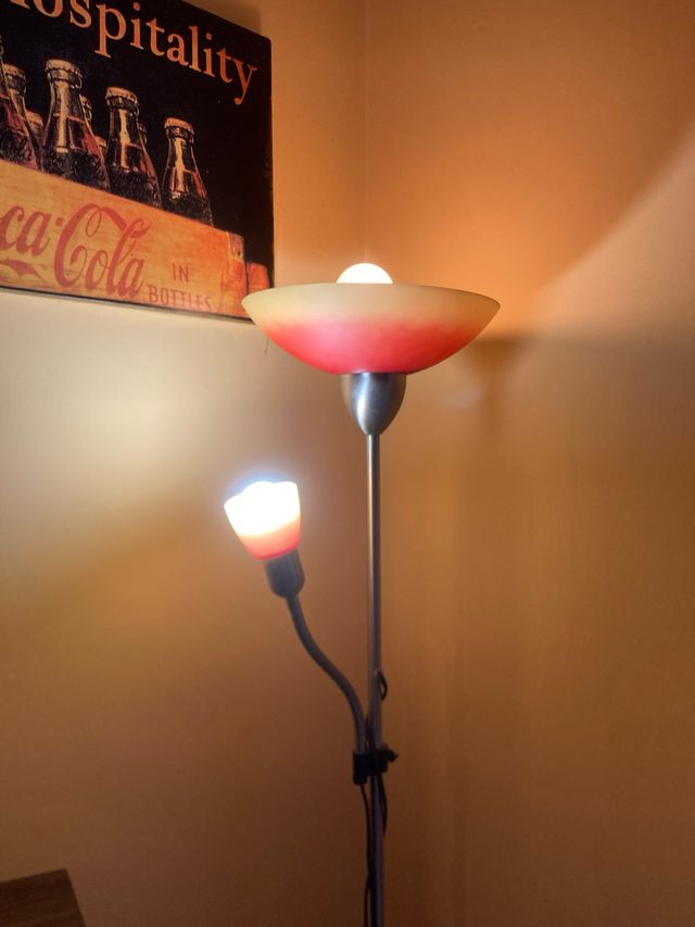 Lampada da terra design moderno