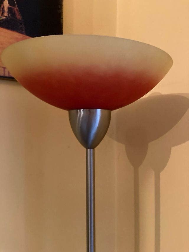 Lampada da terra design moderno