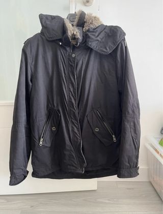 Chaquetón Pull and Bear Negro