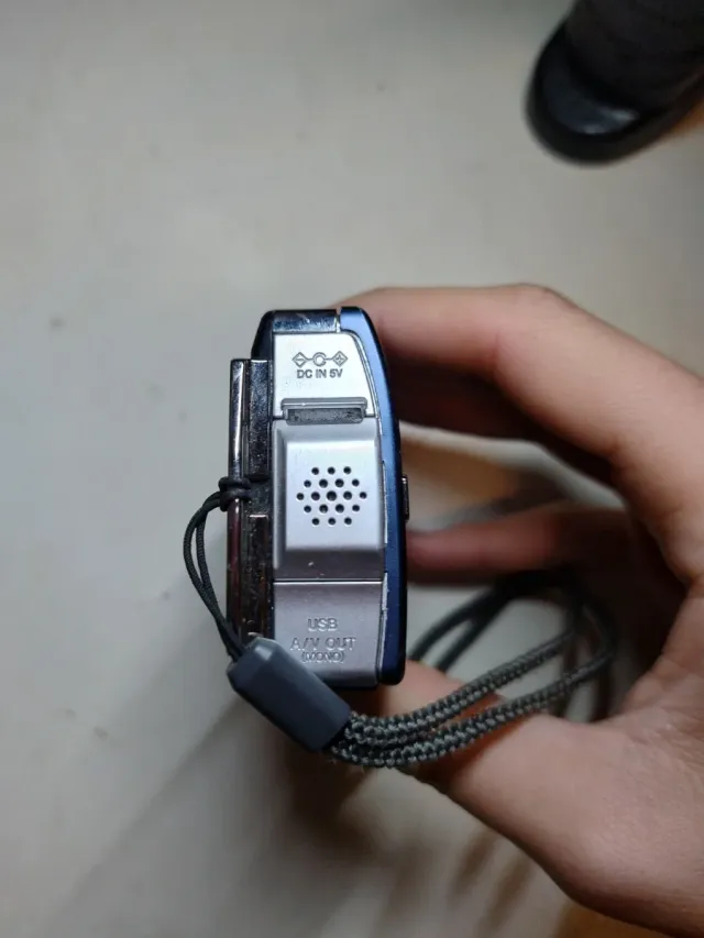 Cámara Olympus SP-700 6.0 Megapíxeles