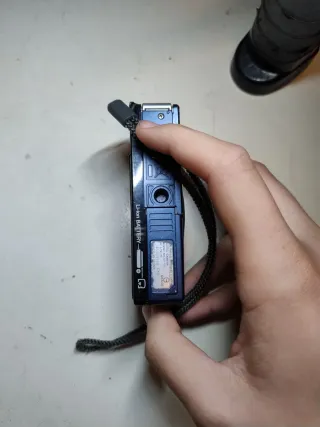 Cámara Olympus SP-700 6.0 Megapíxeles