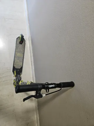 Patinete Patín Negro y Amarillo