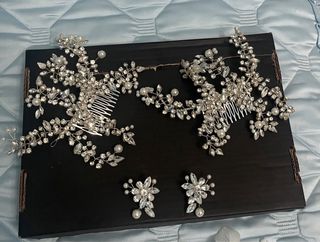 Tocados y abanico novia plata y blanco