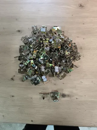 Lote 50 Golpetes o Pestillos de Doble Rodillo