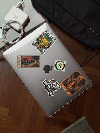 MacBook Pro 13 M2 2022 Plata/q