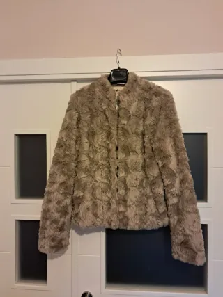 Chaqueta pelo Clockhouse Talla S