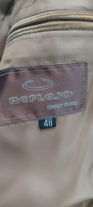 Americana de pana beige talla 48