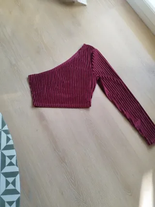 Top Asimétrico Shein Terciopelo