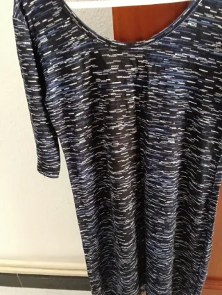 Vestido corto estampado Talla L/M