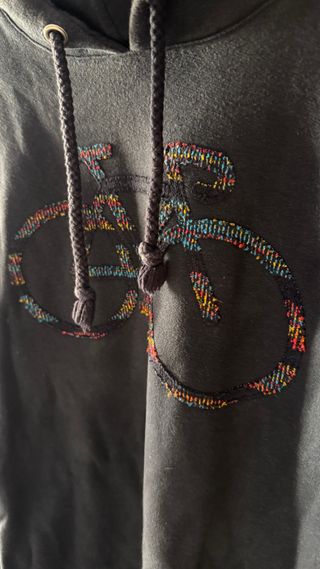 Sudadera con capucha bordada bicicleta