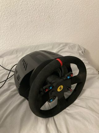 Volante Thrustmaster T300 Aro Ferrari + Pedali