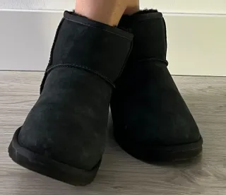 UGG BOTAS CLASSIC MINI MUJER
