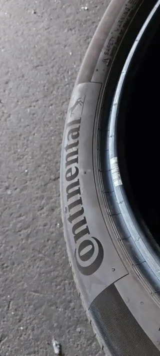 Neumático 235/50 R19 99V