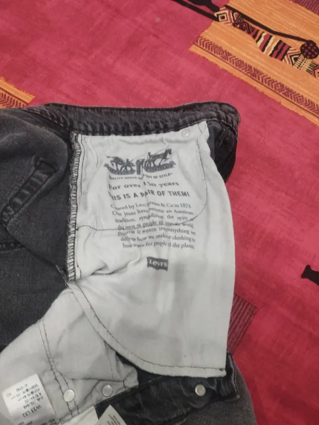 Pantalón Levi's Gris Talla L ancho 33 largo 32