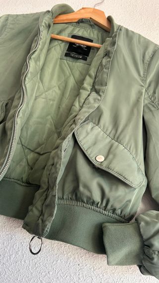 Chaqueta bomber verde
