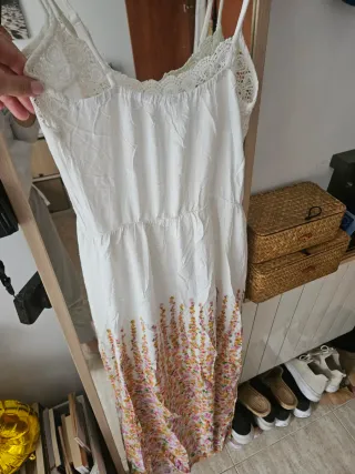 Vestido blanco con flores