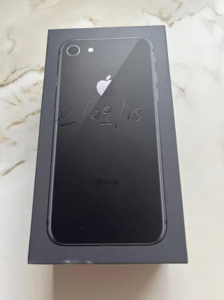 iPhone 8 64GB