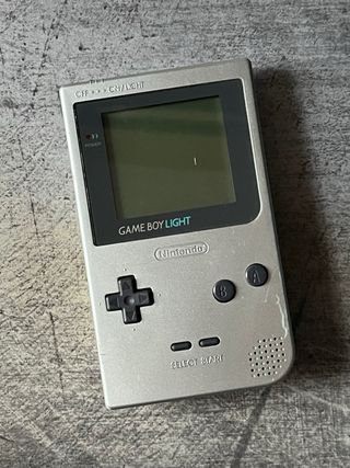 Nintendo Game Boy Light Plata